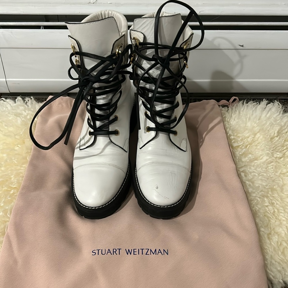 Stuart Weitzman Round Toe Block Heel Lace-Up Leather Combat Boots (size 8)